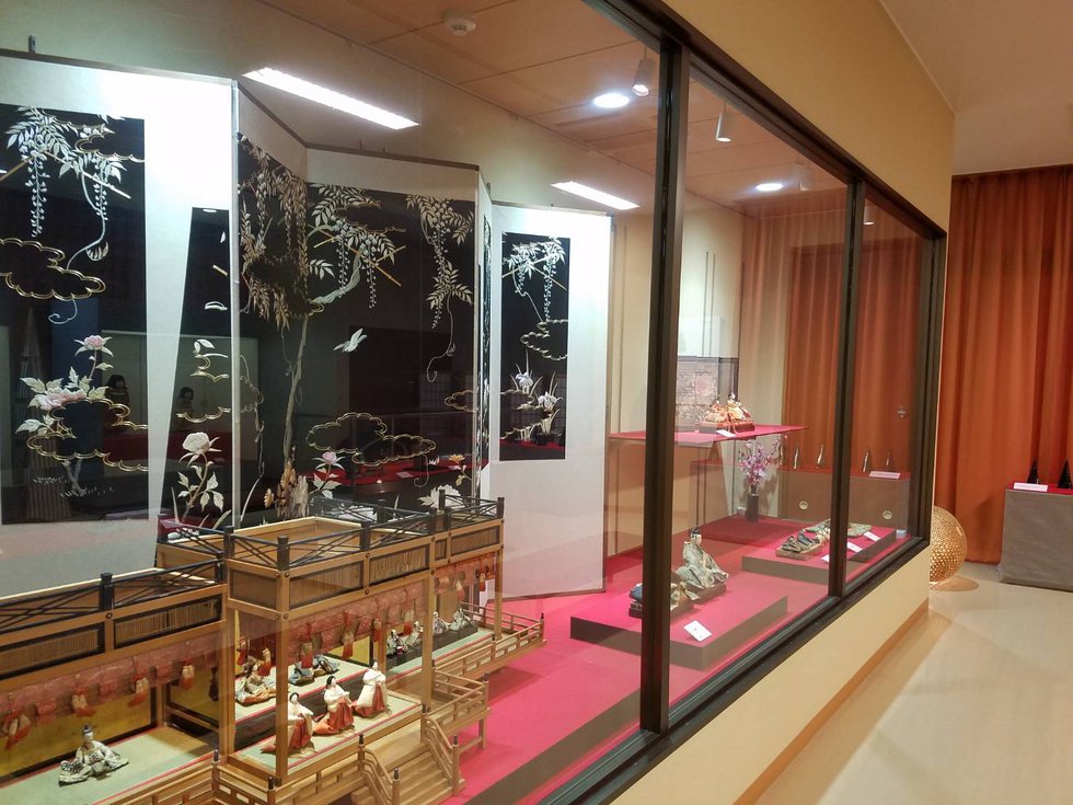 「おひなさま」展示風景１.jpg